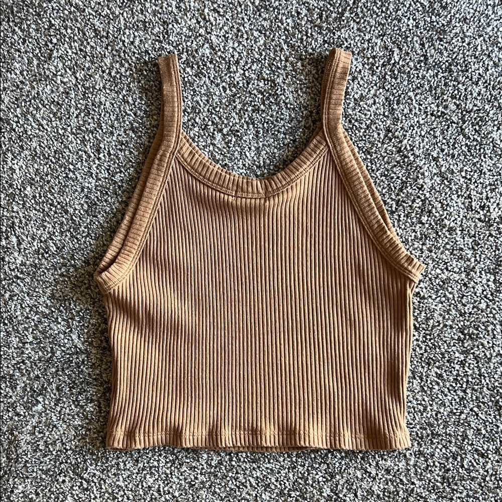LESET | Cropped Ribbed Cami - Picture 2 of 4